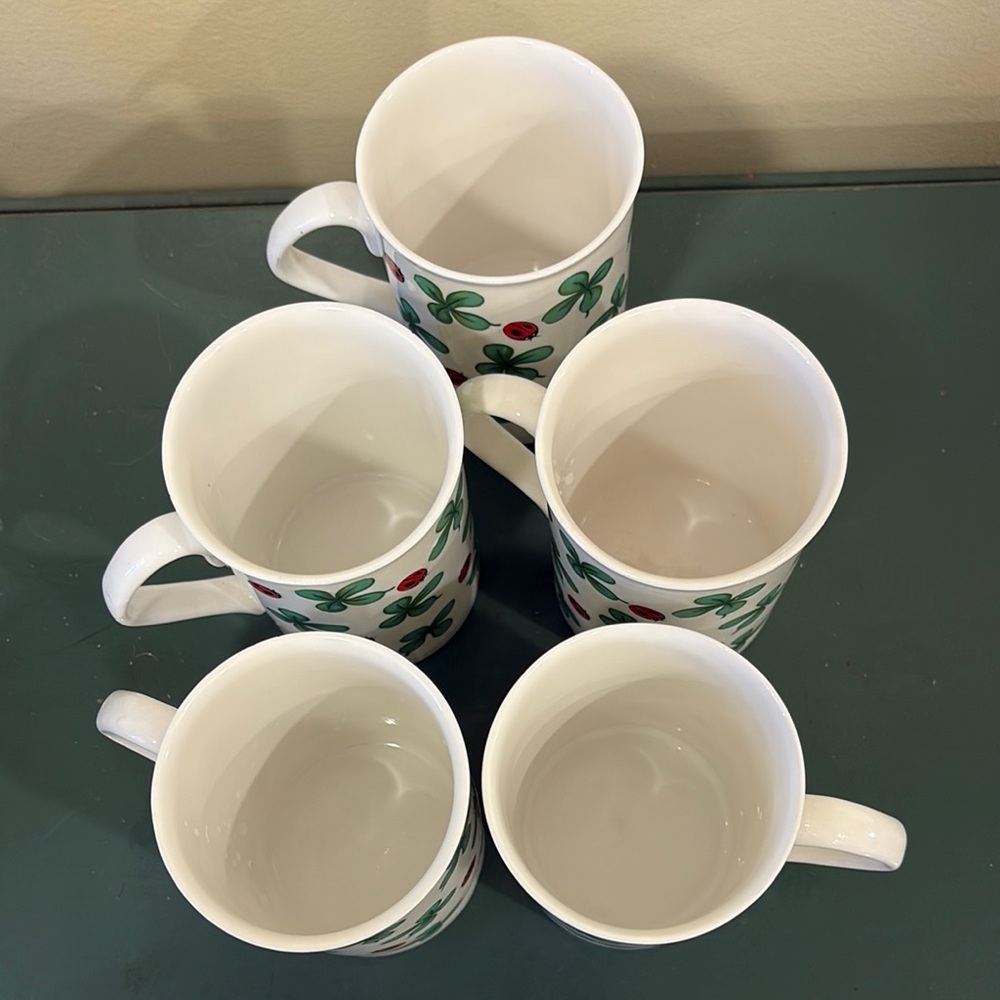 Vintage Red Sea Intl Shamrocks and Ladybug Ceramic Mug Set. 5 mugs. - Picture 6 of 6